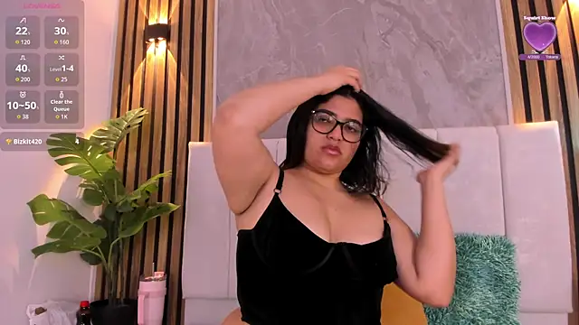 Carlotta de velour online show from July 11, 3:17 am