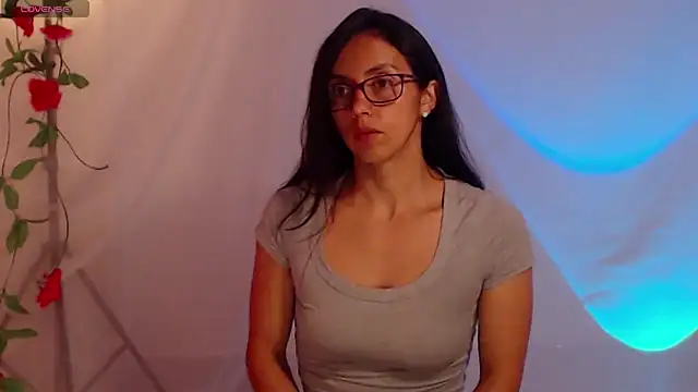 Belladonna lips online show from March 2, 6:14 am