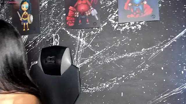 ZarinaWynne online show from April 16, 5:23 pm