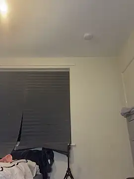 bry8661 online show from March 29, 12:53 am