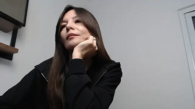 Veronichkaaa online show from April 14, 7:30 am