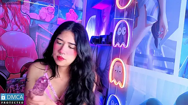 sofia sstonee  online show from December 15, 11:04 am