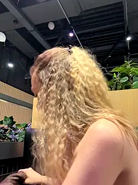 SashaCatt online show from November 18, 8:15 am