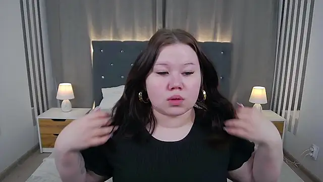 EvaNova  online show from December 14, 4:18 am