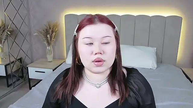 EvaNova  online show from April 3, 1:42 pm