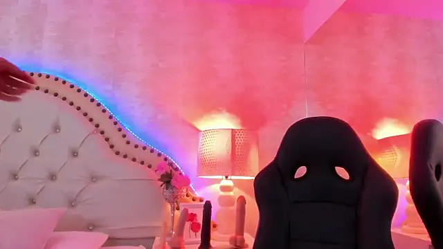 EllaEvanz online show from December 4, 7:58 pm