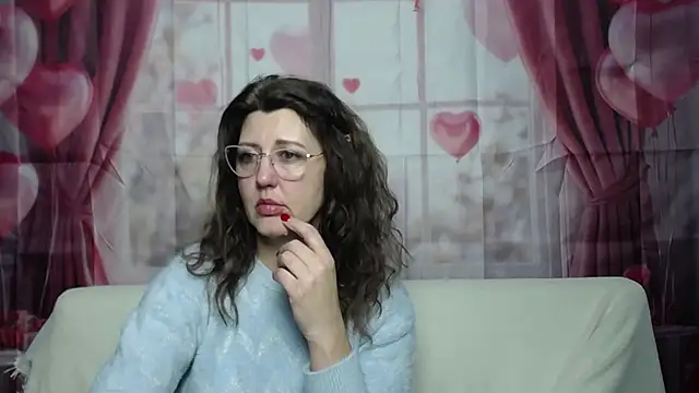 RoseHille online show from February 10, 3:15 pm