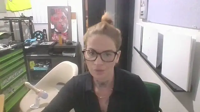jayteelive online show from May 25, 6:23 am