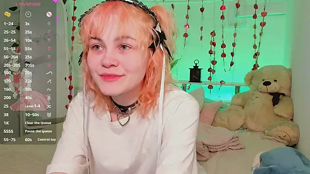 Awawrin online show from November 30, 8:57 pm