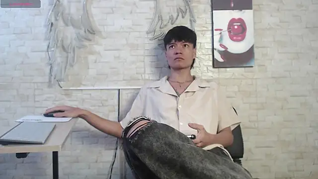 axel milo kairo and noa online show from February 25, 3:21 pm