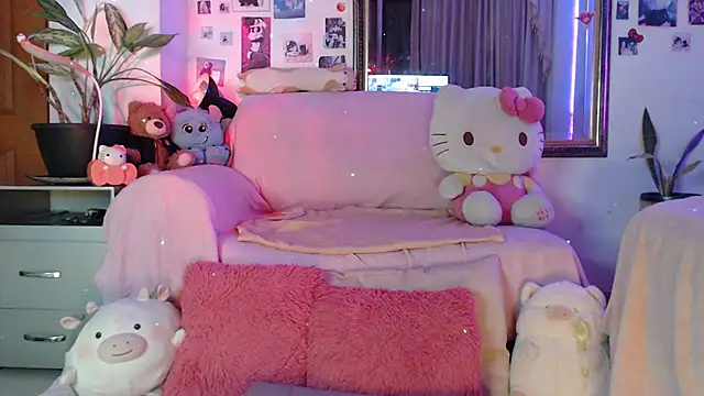 Mia Tylorr online show from November 16, 7:14 pm