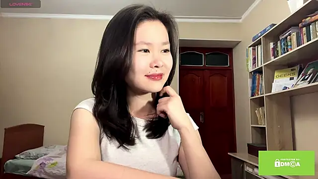 HuldaKye online show from February 12, 12:07 pm