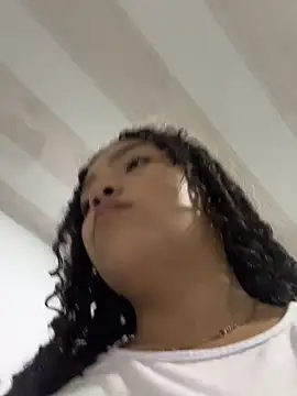 PetiteKattia online show from March 10, 12:14 am