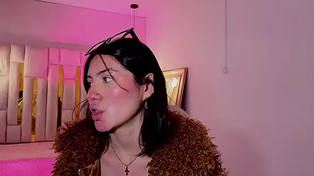 Brandy collinss online show from January 18, 7:32 pm