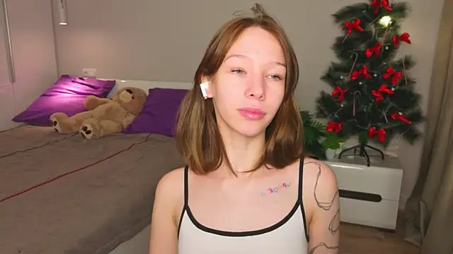 LilyPoetry  online show from January 8, 11:47 am