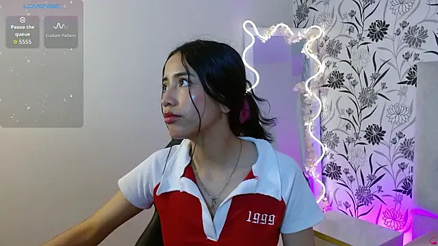 Joselyn tay online show from March 27, 11:44 am