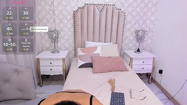 fallon grey online show from November 28, 7:39 pm