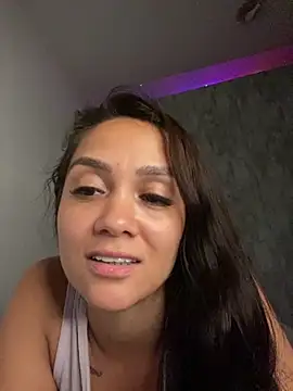 carolsapequinha online show from March 8, 2:37 am