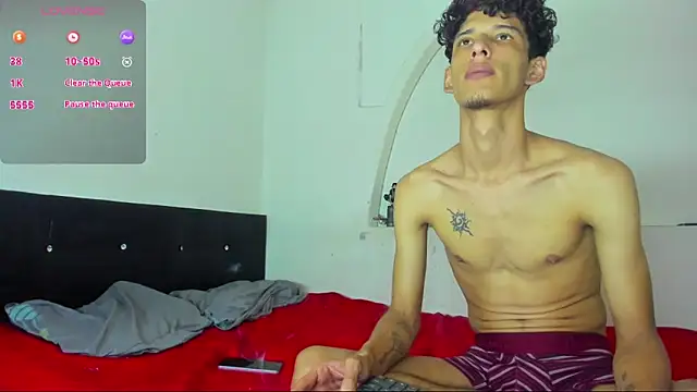 kaiborman00 online show from April 11, 7:45 am