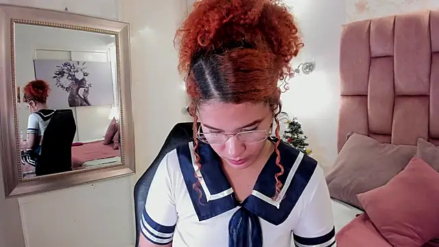 avrilwaynee online show from November 30, 12:53 pm