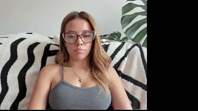 Abbiejohnson online show from April 24, 2:53 pm