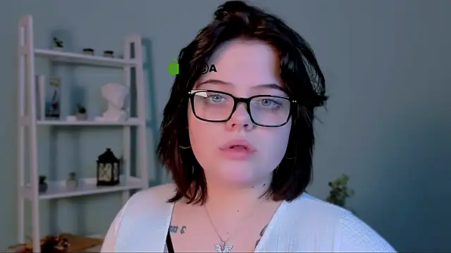 lika pop online show from February 1, 7:45 pm