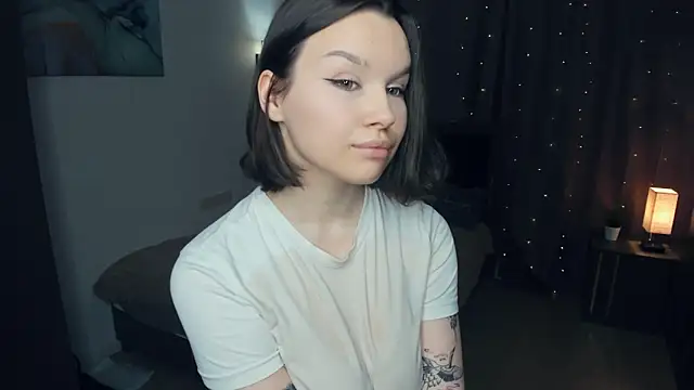 IrmgardBuzard online show from November 22, 11:29 pm