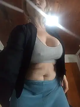 SexyMilf1211 online show from July 20, 10:50 am