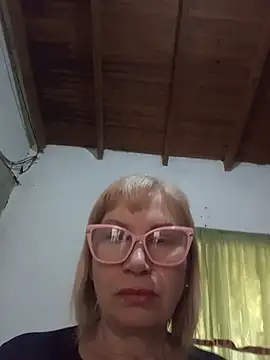 SexyMilf1211 online show from July 8, 6:21 pm