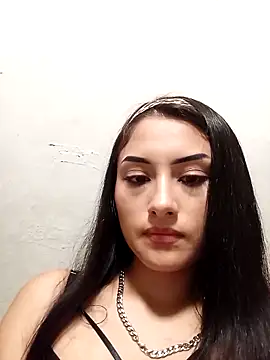 Guarnerstyle online show from April 6, 12:39 pm