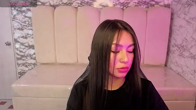 Maleja v  online show from December 3, 1:46 pm