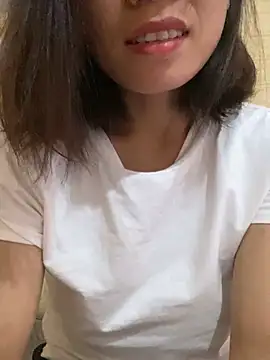 Trangbabylove online show from July 12, 4:24 am