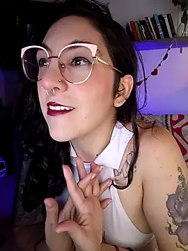 Melinerd online show from March 19, 6:23 pm