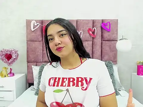 SalomeLee online show from February 17, 11:20 am