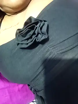 arpitaroy0 online show from March 17, 1:04 pm