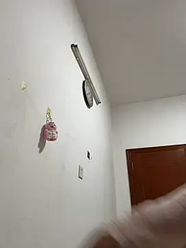 lili-8979 online show from March 4, 9:38 am