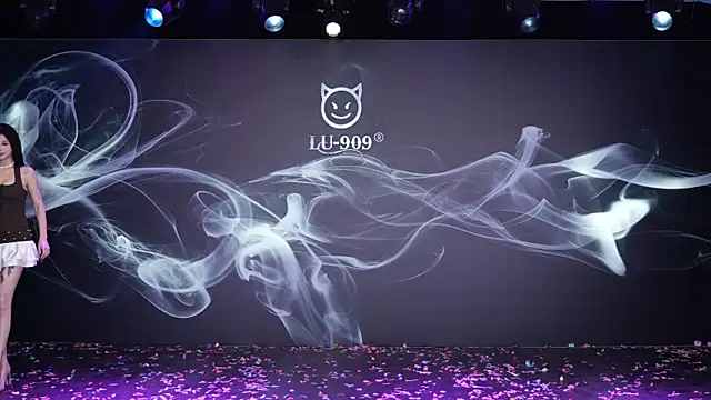 LU-909 online show from December 18, 12:48 am