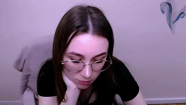 MillaTems  online show from April 22, 9:50 am