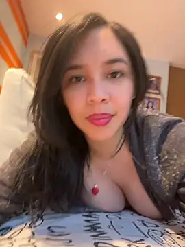 Esmerald 1111 online show from December 1, 12:09 pm