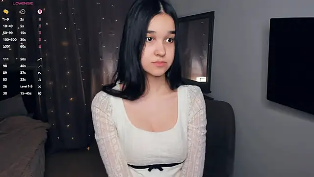 MeliaMelchiori online show from January 19, 7:37 am