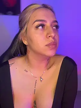 VeloraVyxen  online show from November 22, 2:47 am