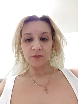 KaylinJan online show from February 1, 8:07 pm