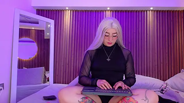 GabyRose9 online show from March 3, 7:31 pm