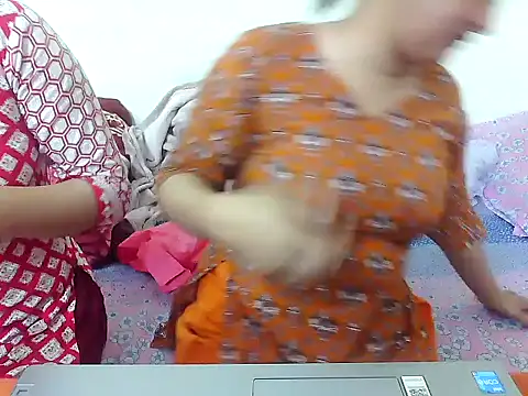 TwinRose2000 online show from February 13, 12:51 pm