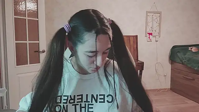 NildaGerrero online show from November 26, 5:30 am