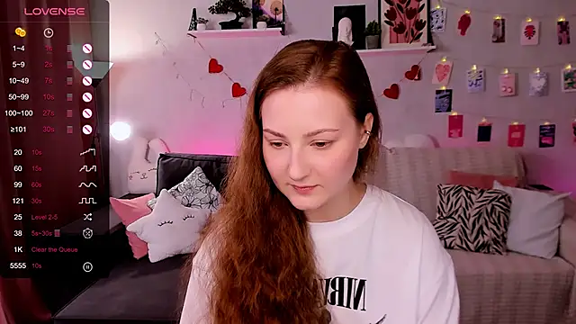 velvet cherry  online show from April 19, 8:58 am