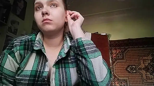 KikiBang online show from March 27, 10:38 am