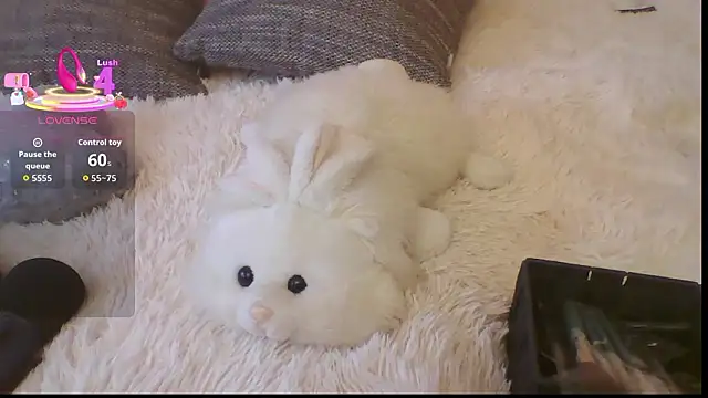 LisaHoneyLisa online show from February 15, 8:02 am