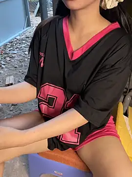 XndSeraphina online show from April 6, 9:54 am