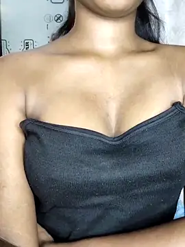 Simran 0011 online show from March 27, 3:46 pm